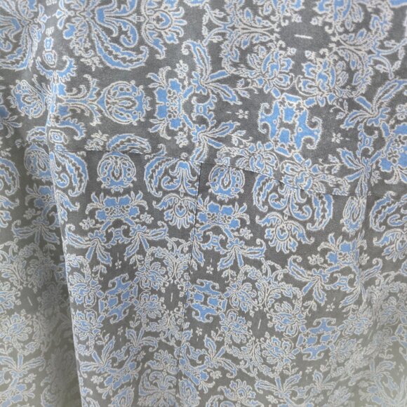 Catherine's Blue Paisley Long Sleeved Button Down Shirt Size 3x 26/28W - Picture 4 of 9